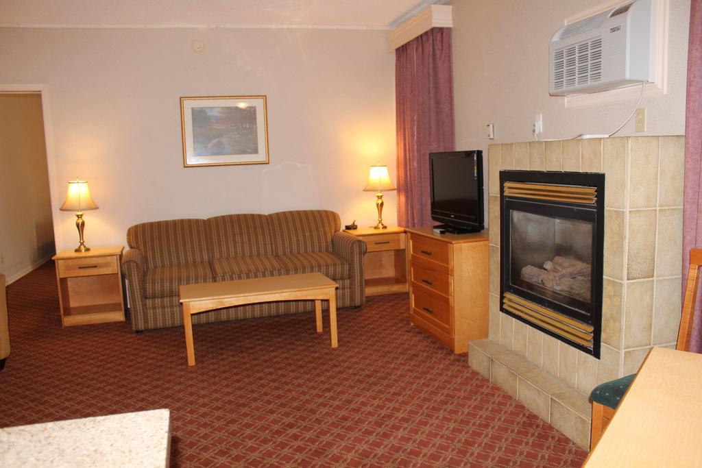 Sword Inn Bancroft Exteriör bild