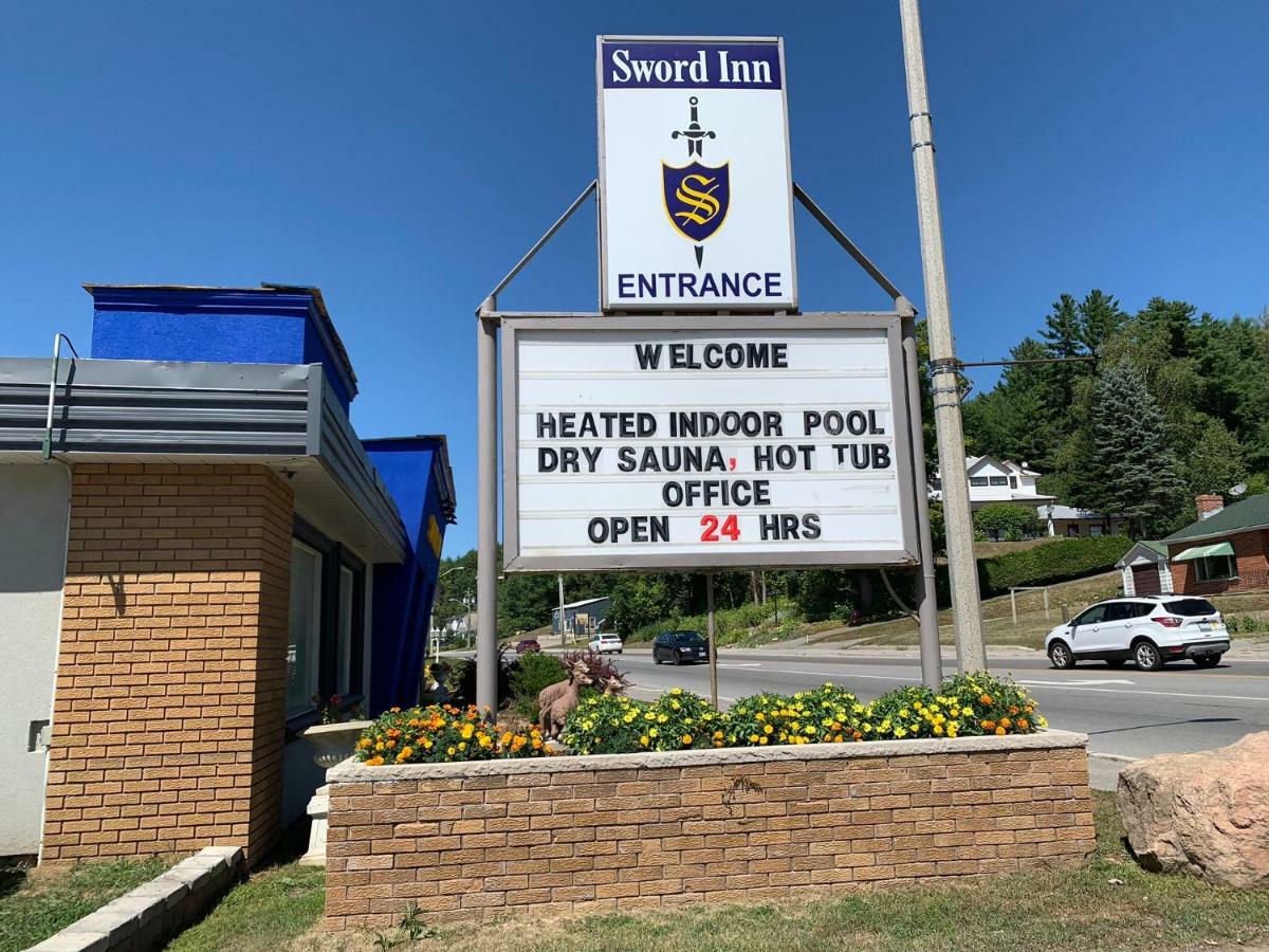 Sword Inn Bancroft Exteriör bild
